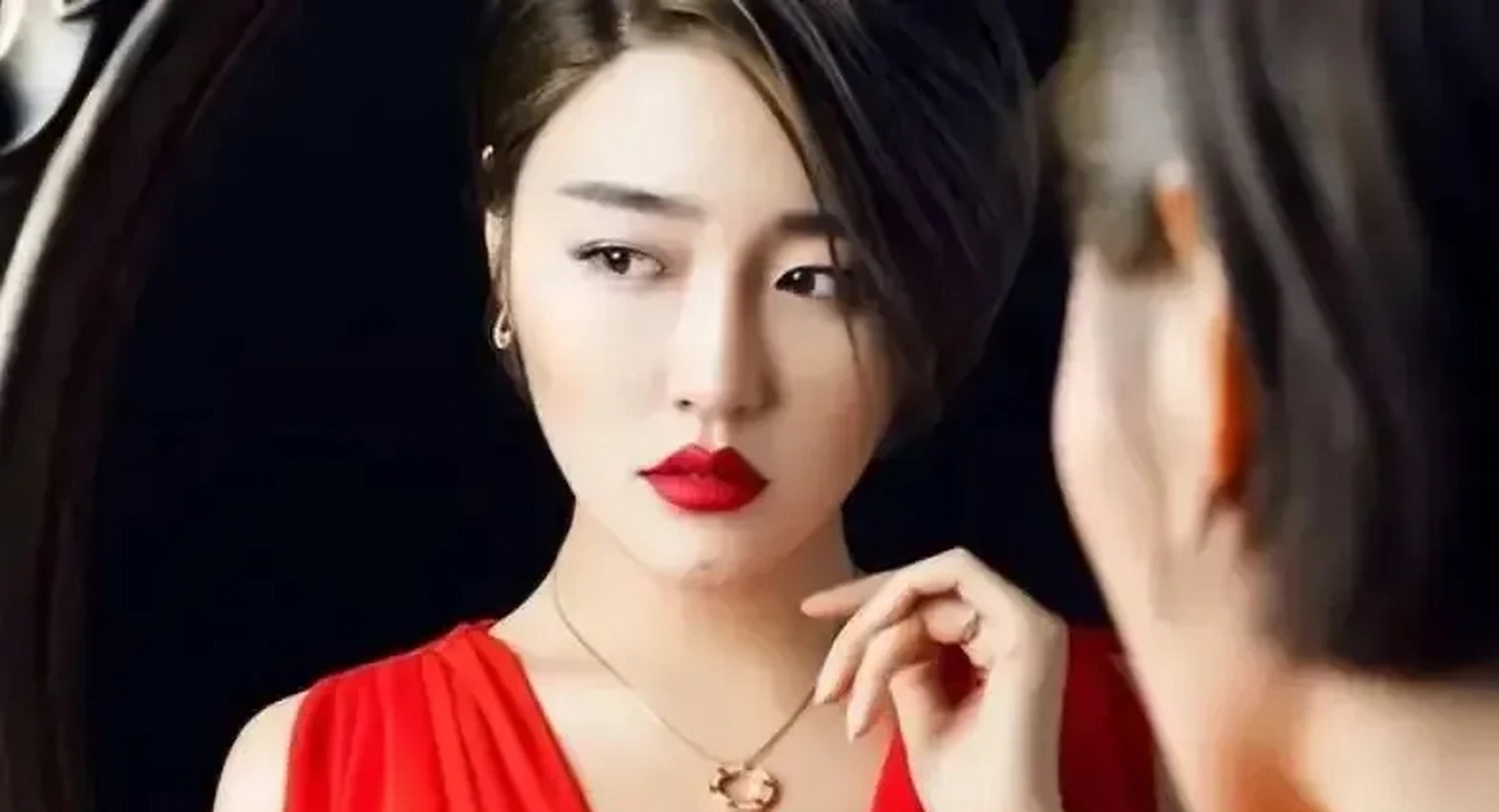 有一次,主持人问赵本山的爱徒张玉娇:"收入多少?