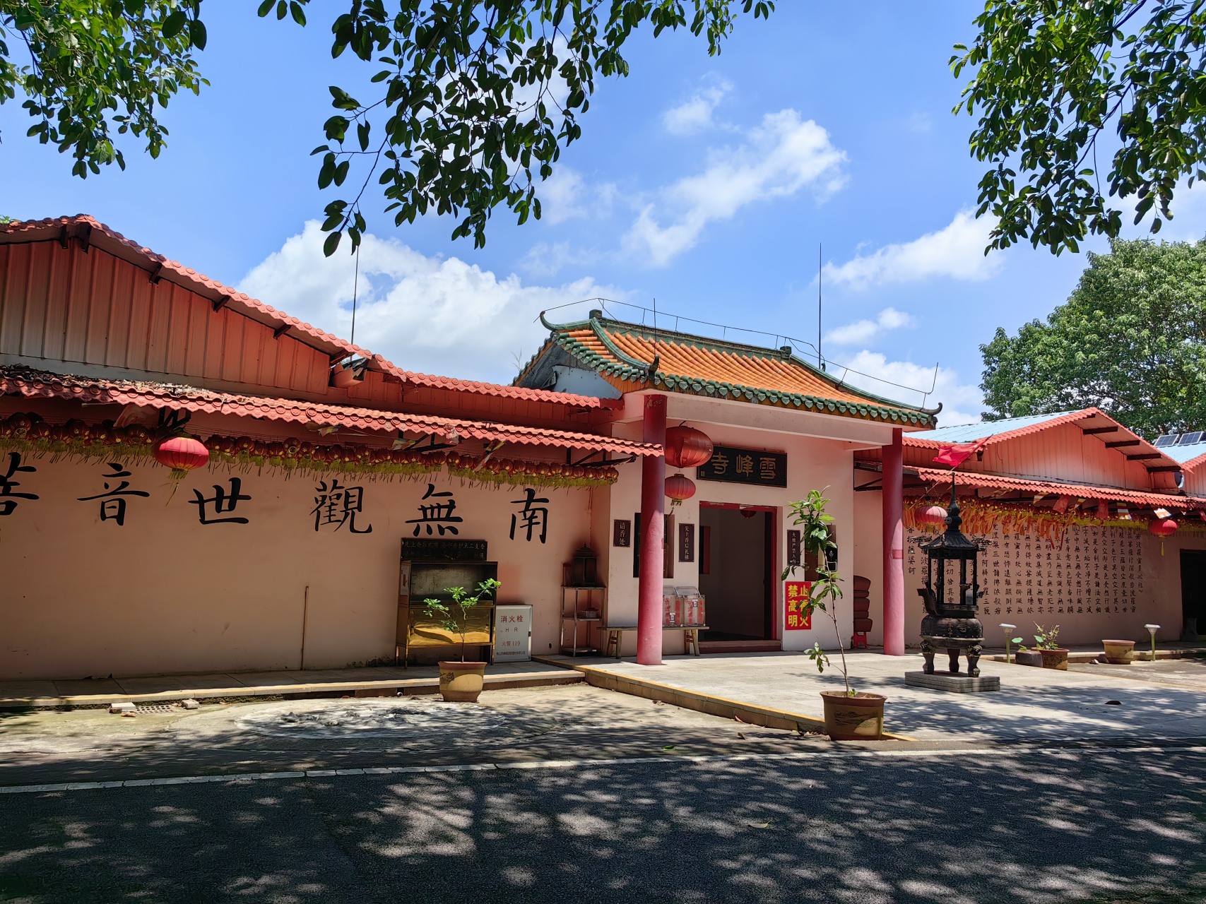 江门白水带公园,位于江门市江海区,面积约5.4平方公里,海拔最高166米.