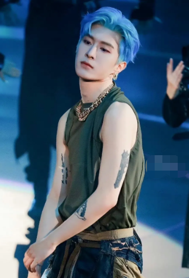 范丞丞原来有这么多纹身!粉丝给出解释