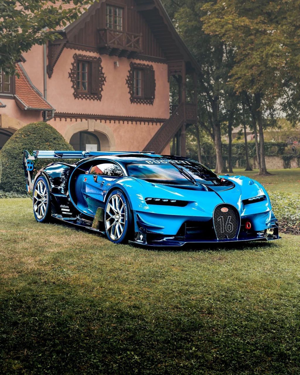 布加迪vision gt是法国超级跑车制造商布加迪(bugatti)于2015年推出的