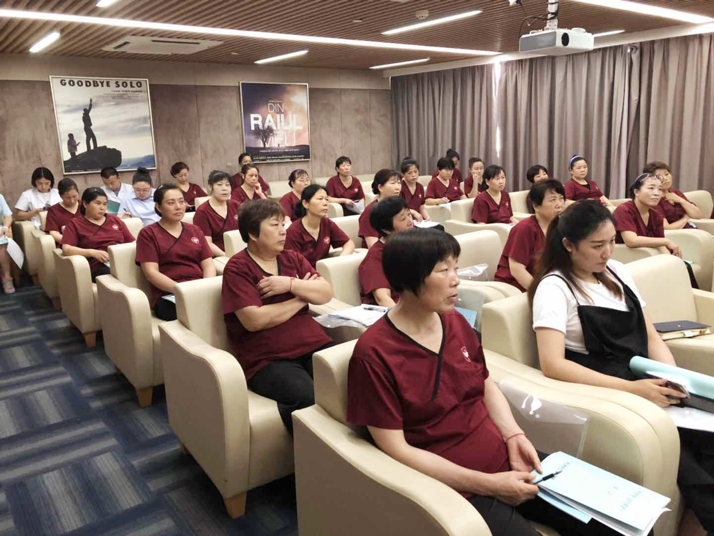 上海护工培训机构-上海护工培训机构排名-上海市养老护理证书培训