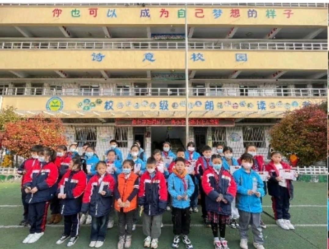 商丘八一路小学图片