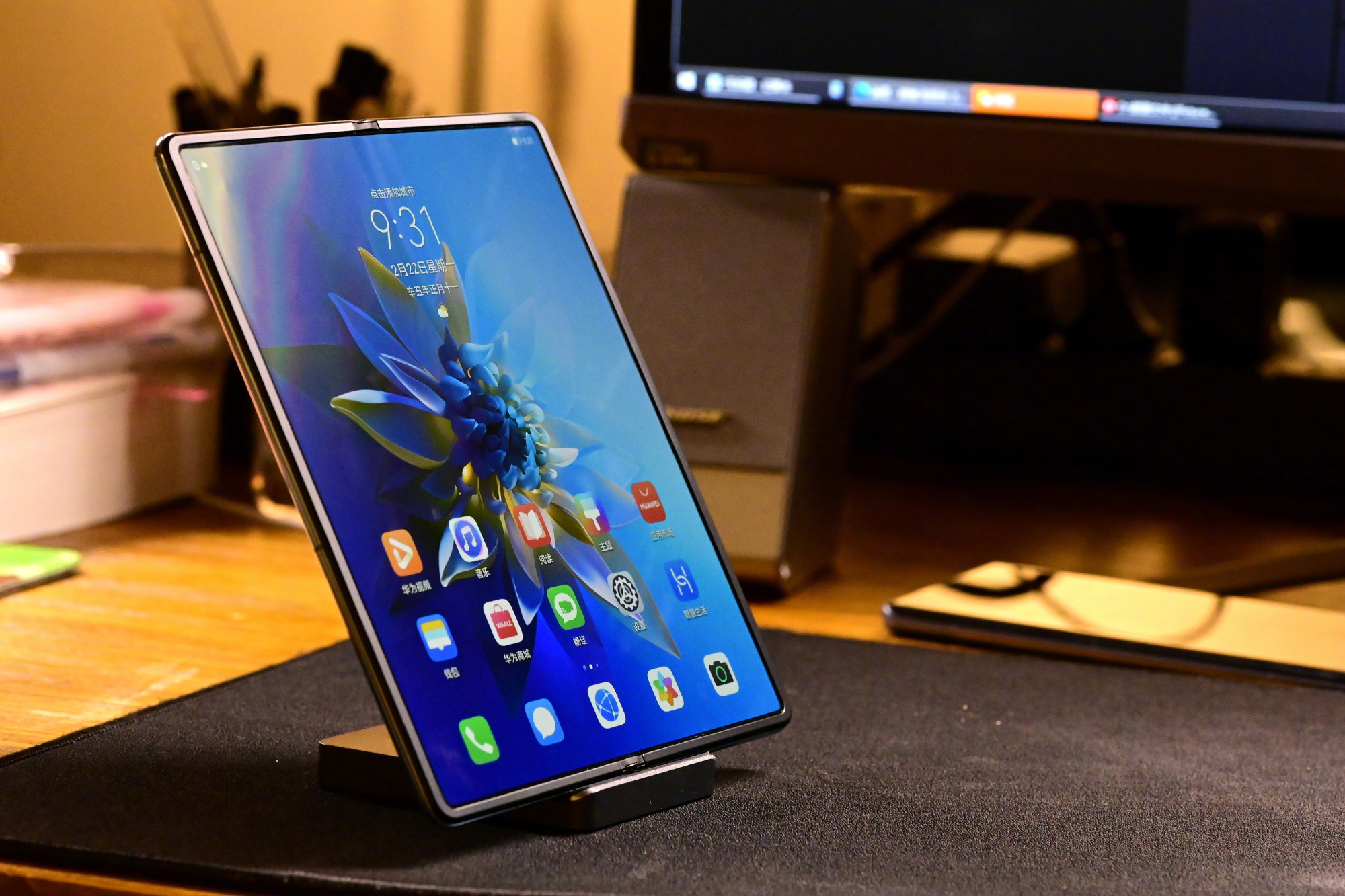 华为matex2真机图集:我愿称它为今年最酷手机!