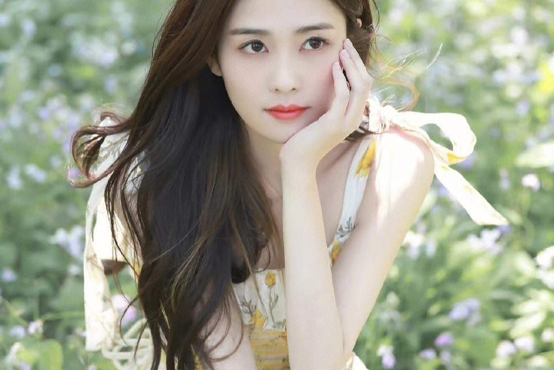 【演员白鹿就曾发表不当言论道歉】 23日,白鹿就过往言论道歉,称没有