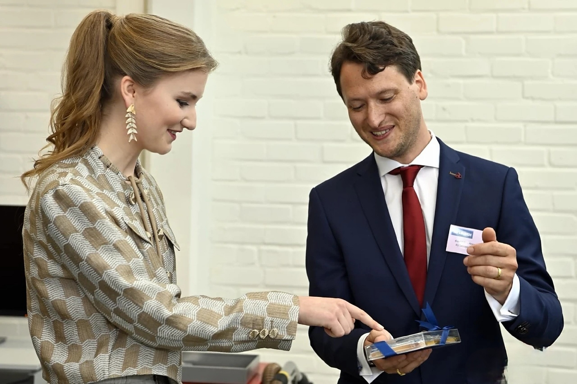 比利时女王储——伊丽莎白 从一出生就注定着不平凡的一生 父母对她也