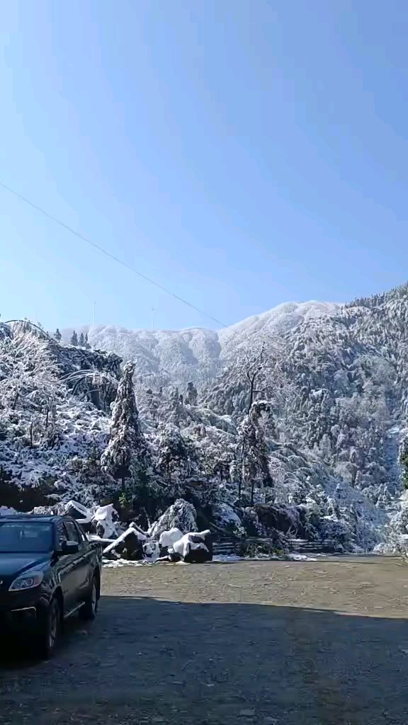 湖南龙山雪景