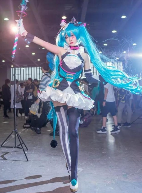 漫展不忍直视的"真空事件"登上热搜:女孩,你的底线究竟在哪?