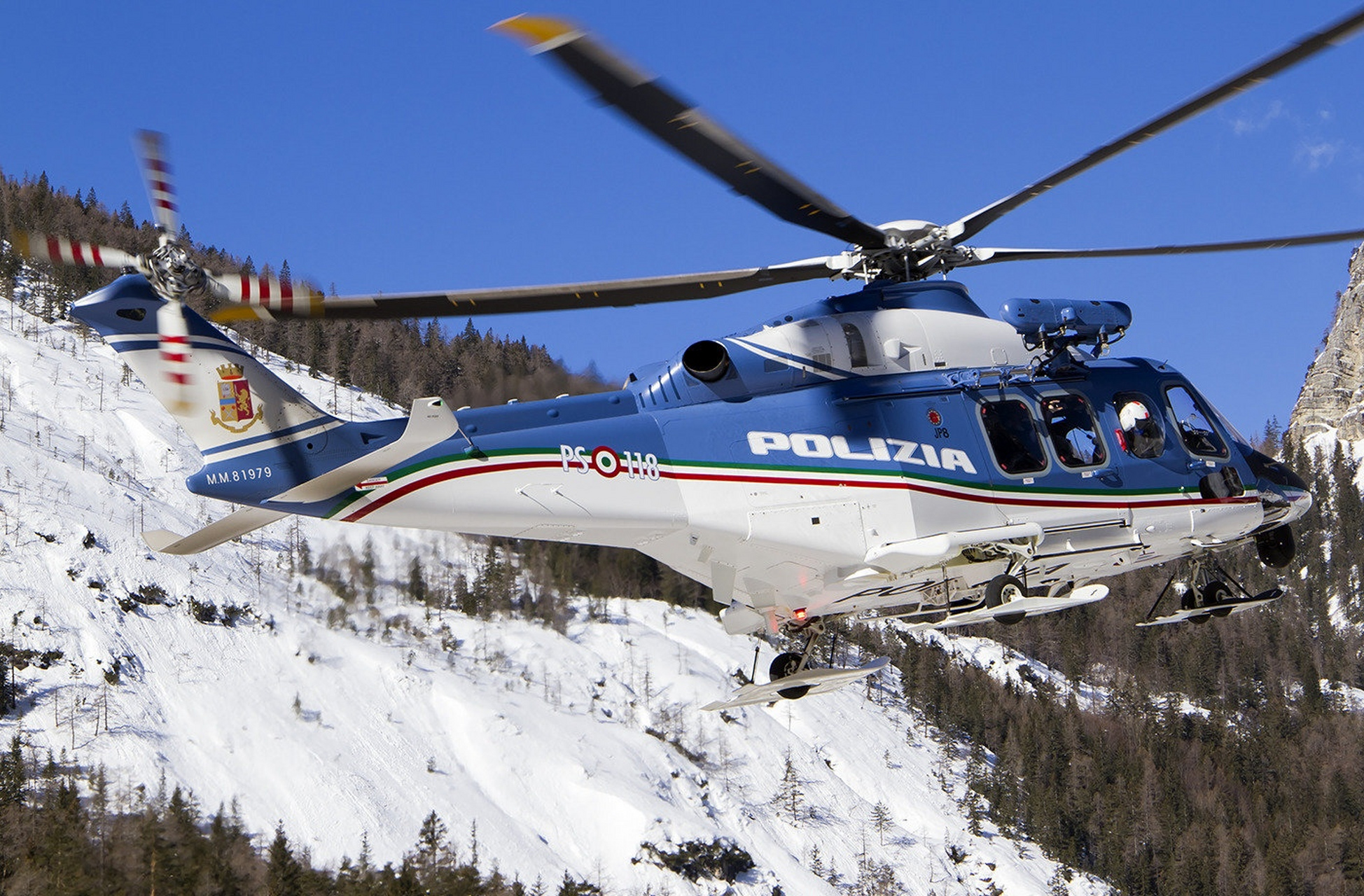 飞行器欣赏:意大利 阿古斯特维斯特兰 aw-139直升机,该机是一种中型双