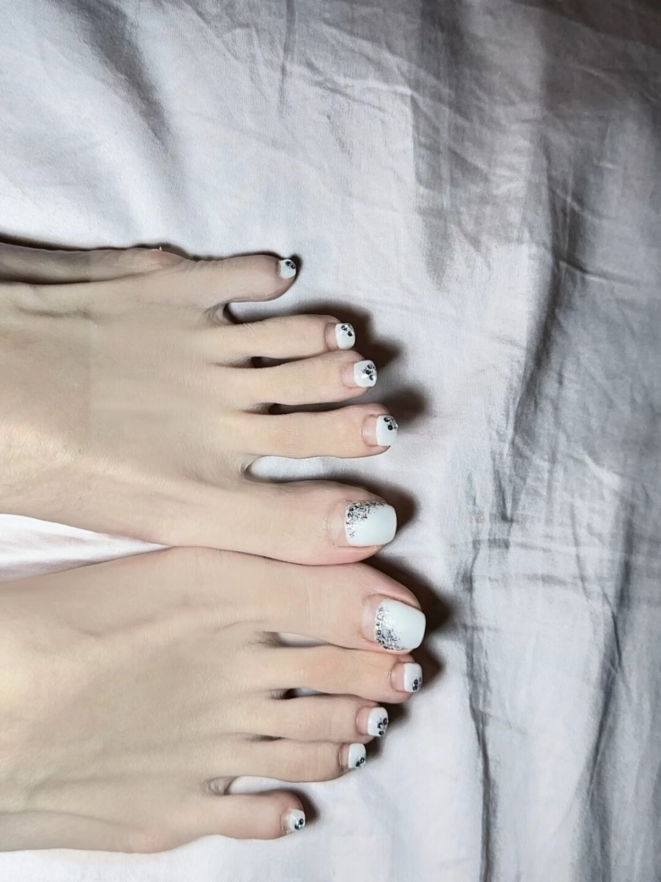 都说我的脚背太薄,太骨感,怎样才能让脚脚长点肉肉呢?