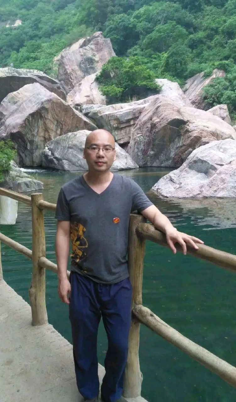 交易冠军丁伟峰操盘理念精华,只有简单的才是接近核心的.