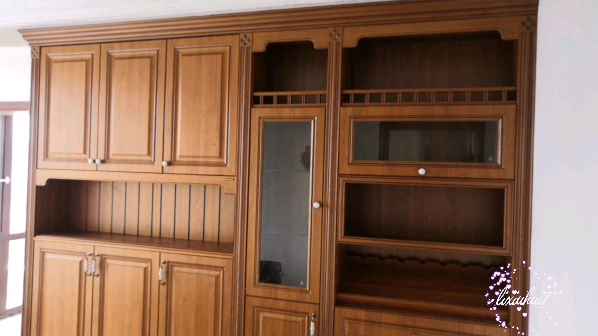 分享一个入户鞋柜酒柜一体式的柜子