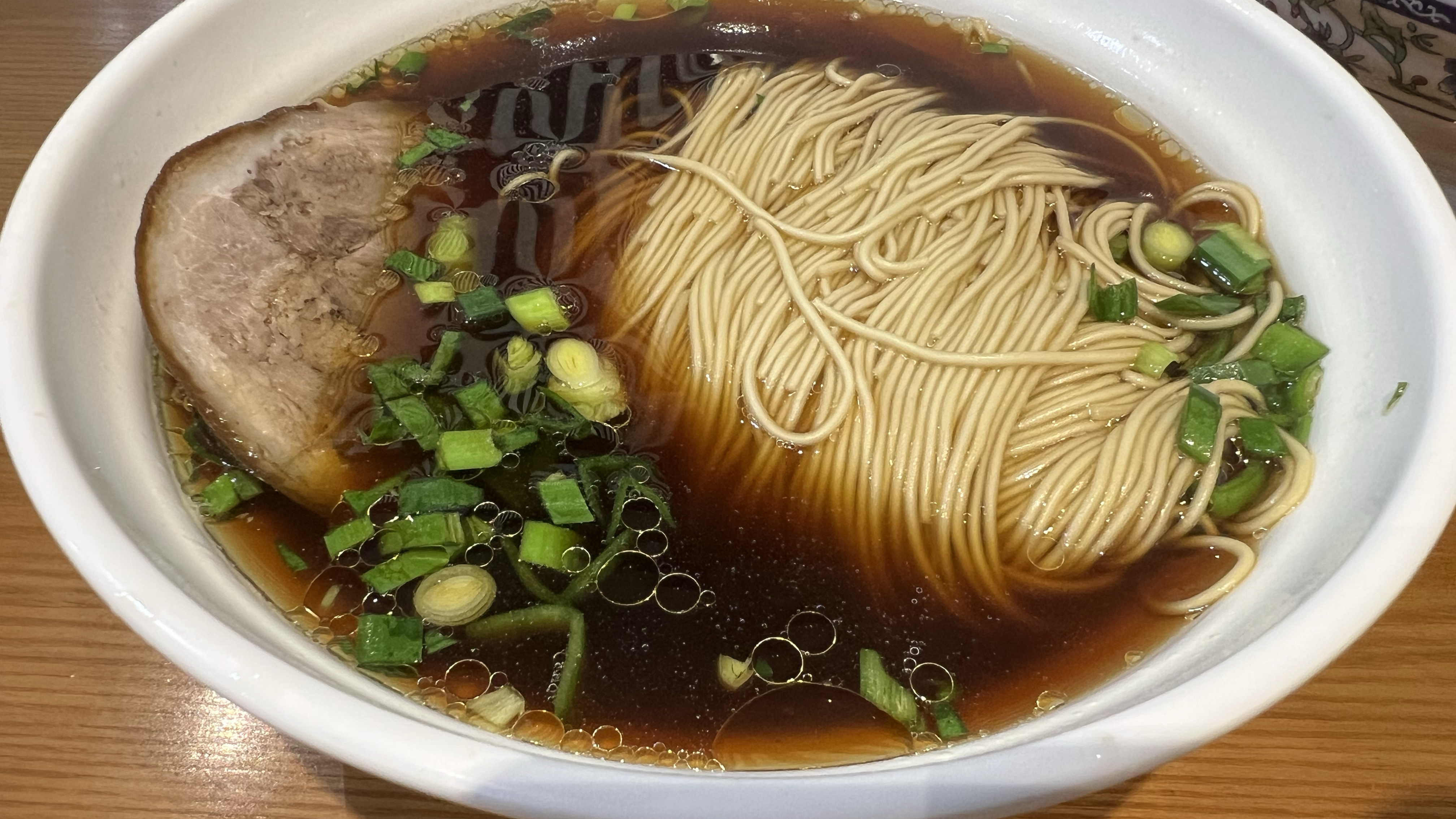 苏州老字号面馆,爆鳝浇头撒满姜丝,这才是传统老字号