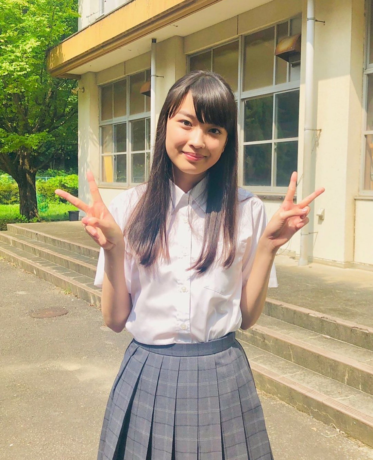 17岁日本女星茅岛水树被媒体疑为隐瞒实际年龄,长相太着急了吗?