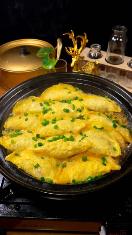 广东客家人最喜欢吃的砂锅蛋饺,鲜香滑嫩,营养丰富,做法简单,老人和