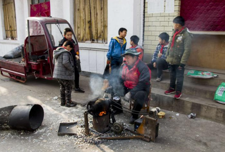 老式爆米花机爆炸图片