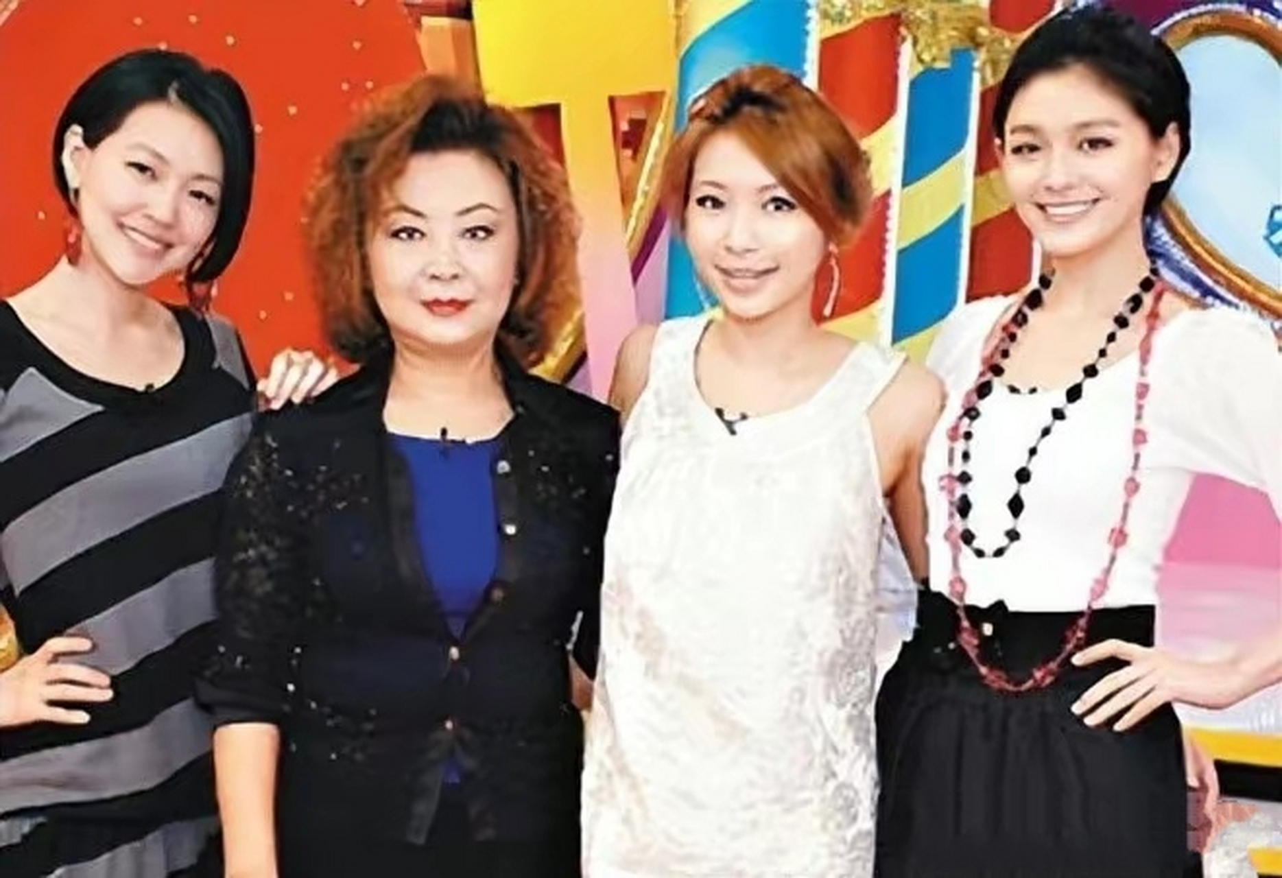 据台媒报道,小s姐妹makiyo和金先生的婚姻在去年还是很幸福的,但是