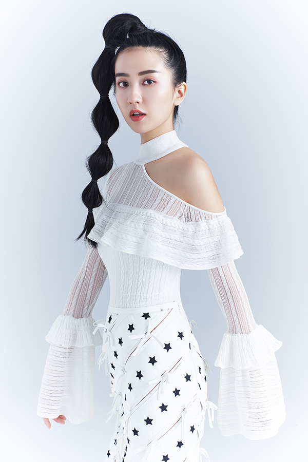 精美图集|许龄月,娇俏如花的环球小姐