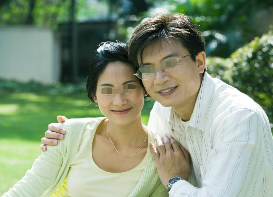 怀孕6个月的老婆被男子丢在高速上,2小时后折返寻找,人却不见踪影