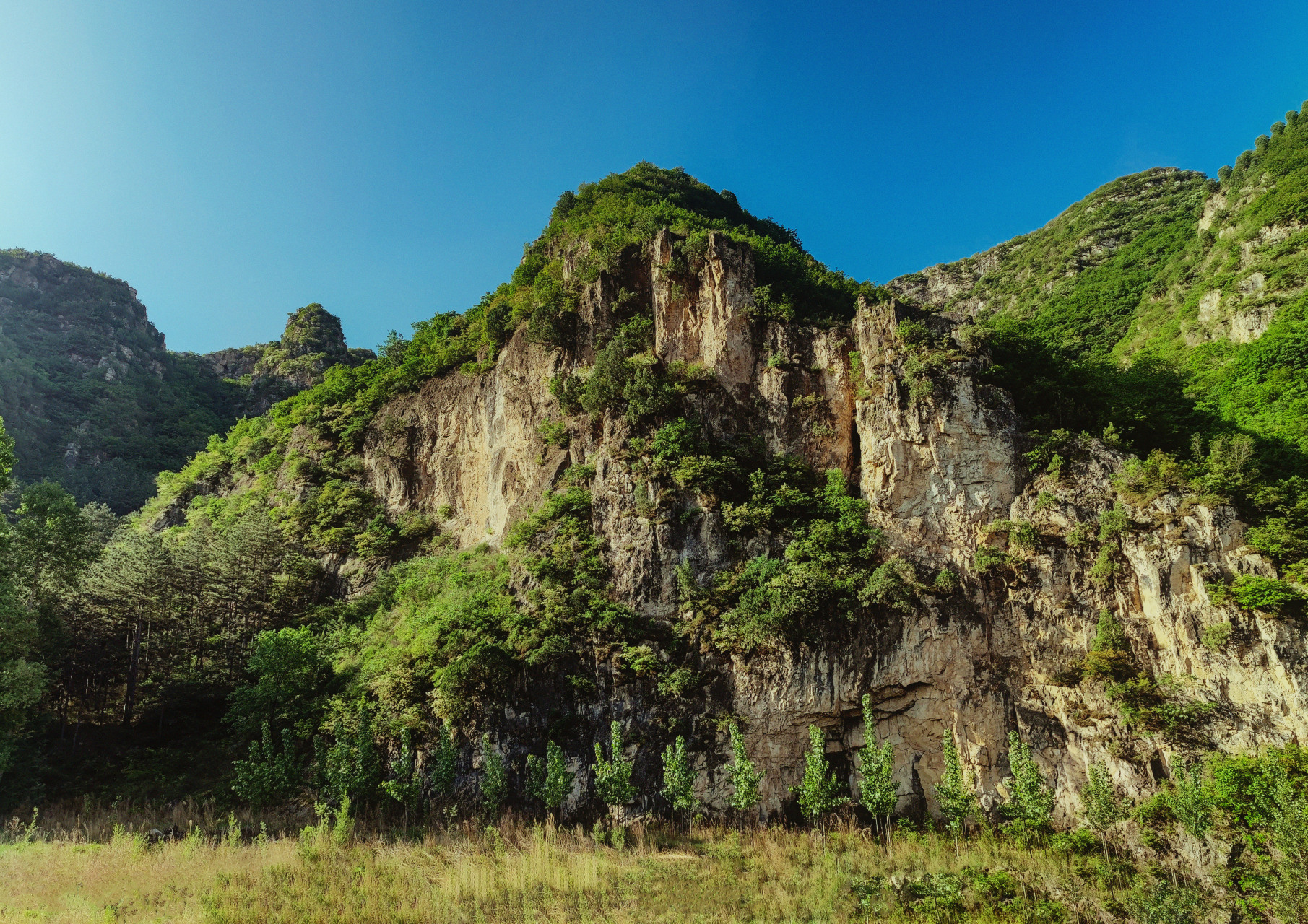 丘陵山地也有美丽的奇石景观,只是你还没有发现……  在以丘陵地貌为