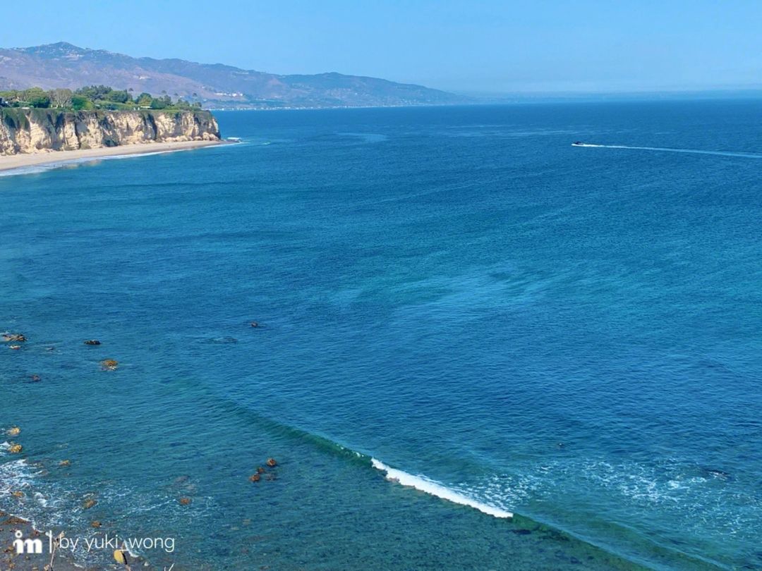 探索自然之美——壮丽的洛杉矶海滩