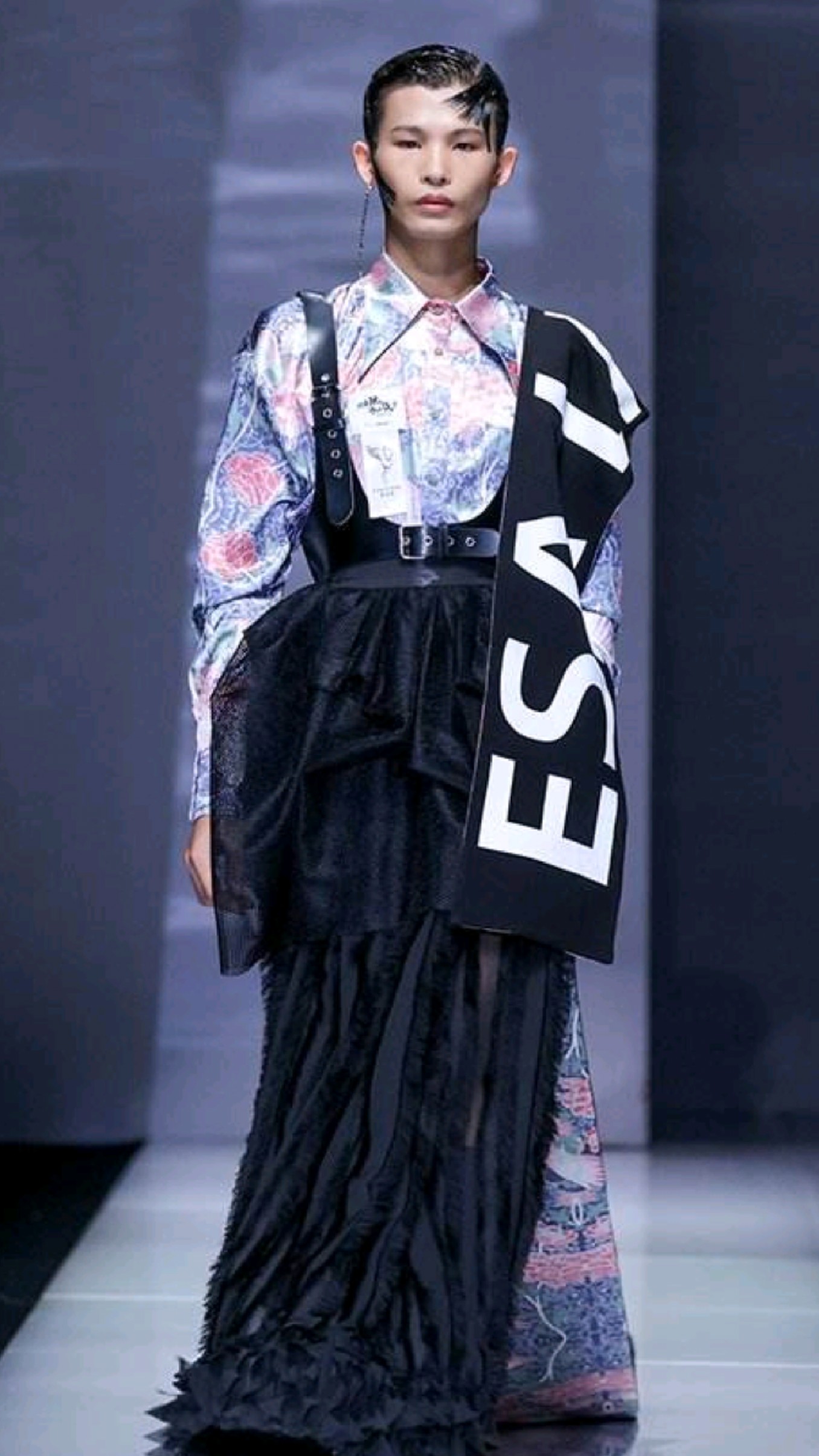 时尚陆仙人:时装周走秀现场!-度小视