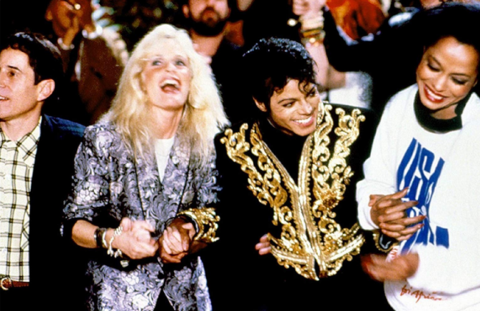 不朽的传奇迈克尔杰克逊,写出传世神作《天下一家》