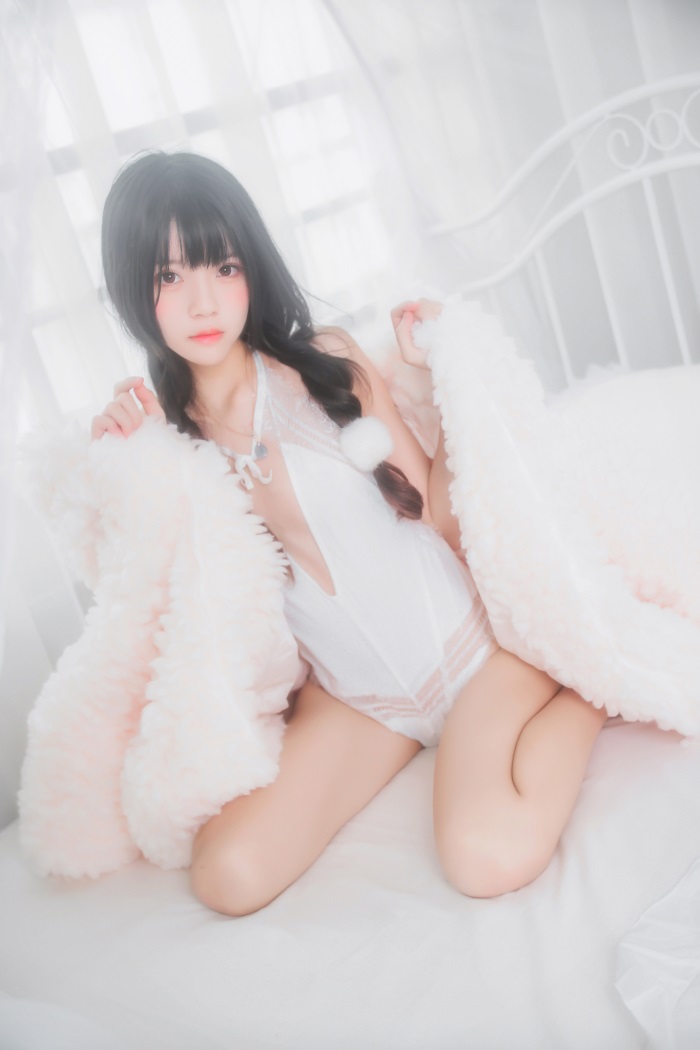 罗莉风COS 桜桃喵 – 冬眠系列-纯白私房 [46P/385MB]