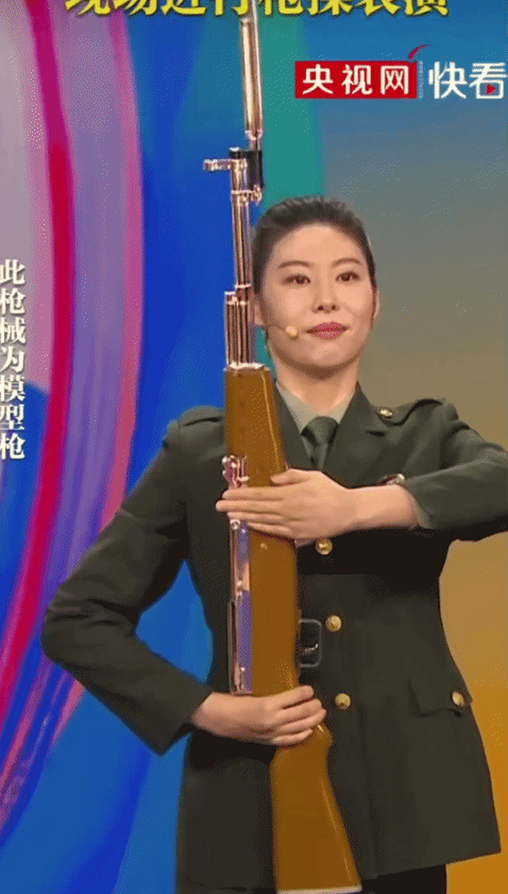 最美仪仗女兵:每一次看见这些女兵,都忍不住激动.