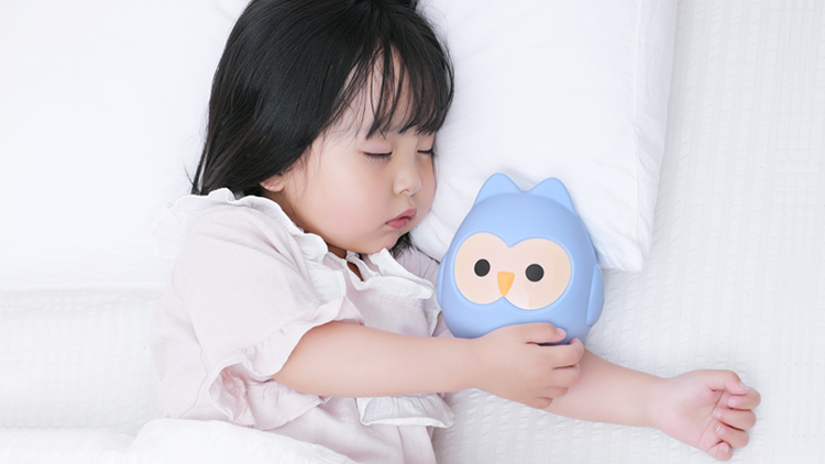 亲宝小伴故事机qbanws01a怎么样?亲宝小伴早教机器人使用评测