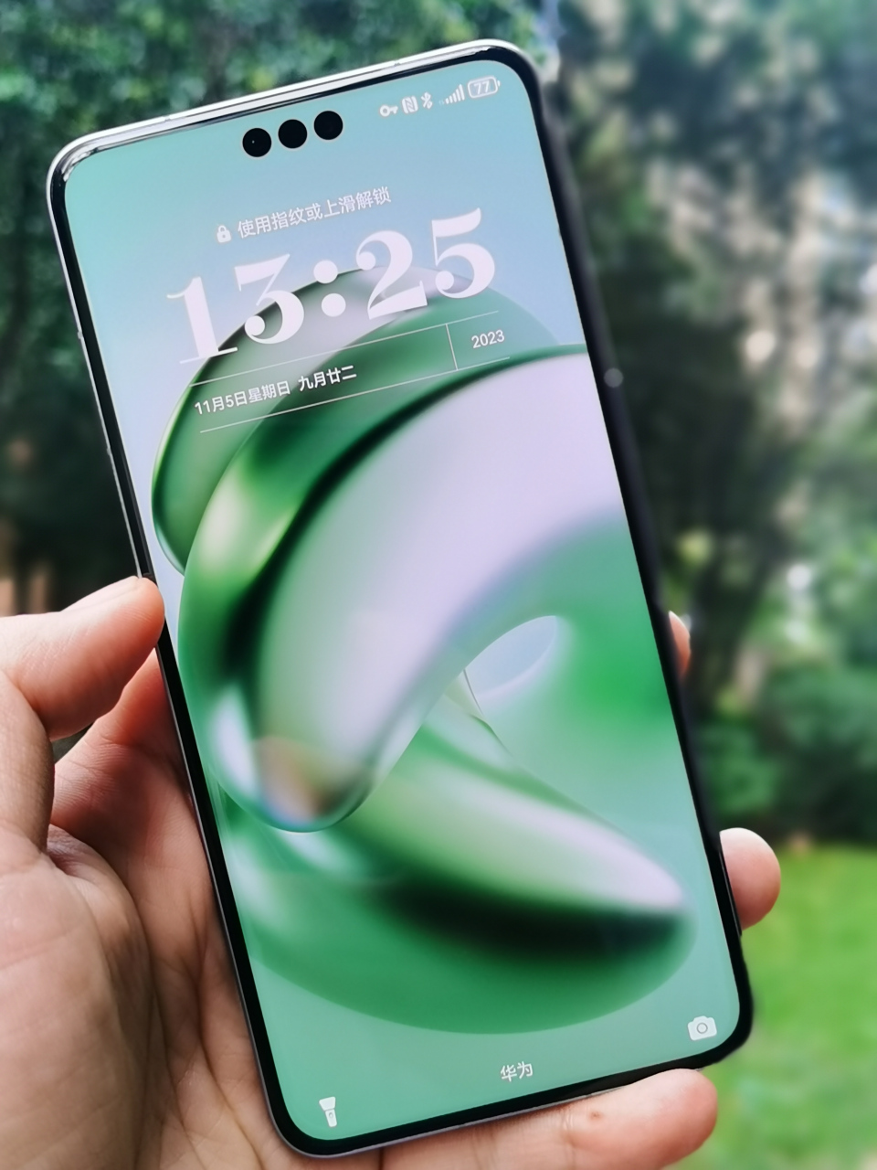 华为mate60采用了昆仑玻璃,北斗卫星消息,ai隔空操控,5000万像素超