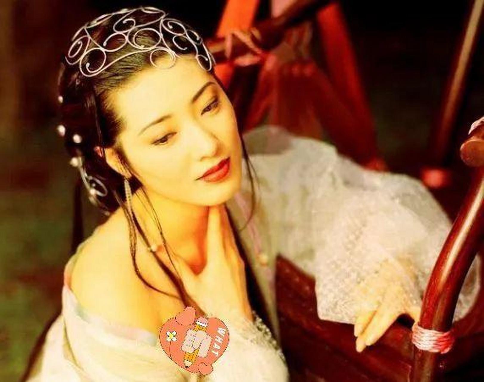 "最美潘金莲"杨思敏:从爆红到东莞卖拉面,她的人生太意外