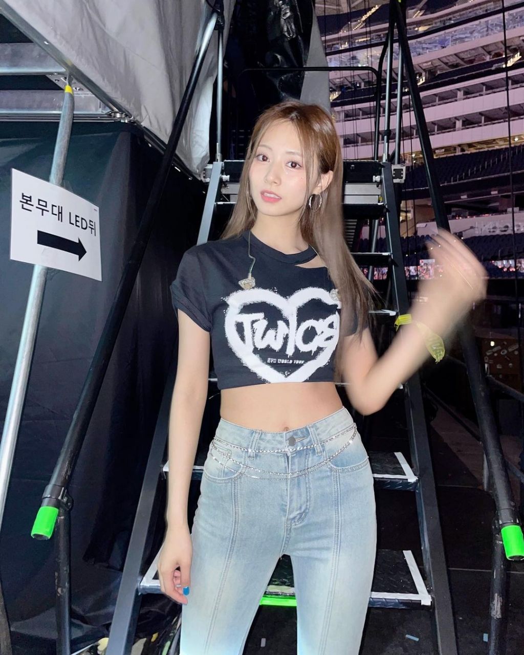 明星动态# #明星穿搭# #周子瑜