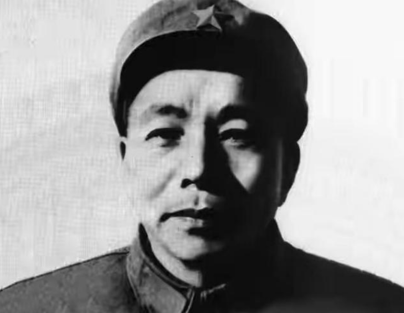 徐立清:拒授上将,只接受中将,周总理盛赞:他是我党的一面明镜