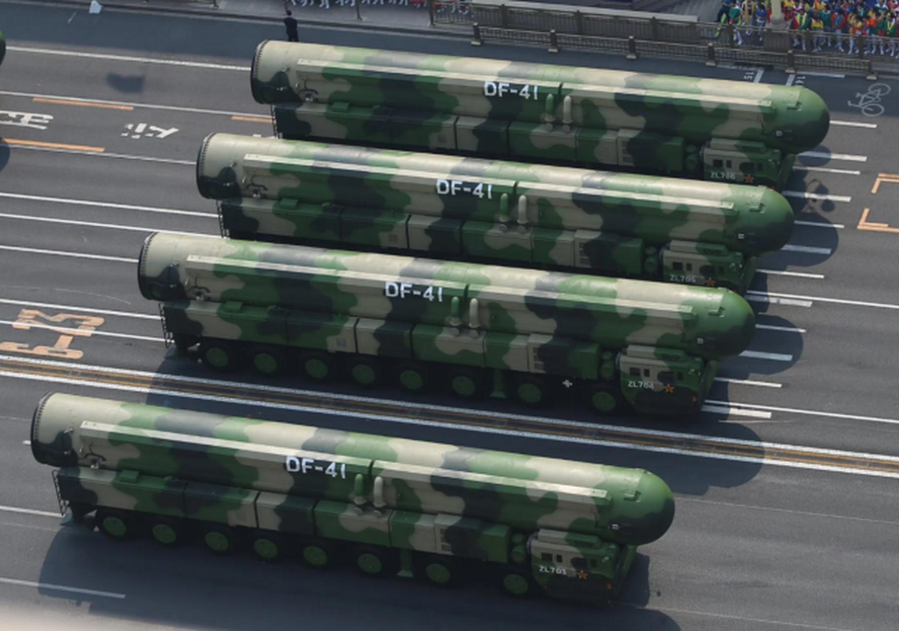 中国十大顶级武器造价: 1,东风41洲际弹道导弹:2亿 2,轰6n战略轰炸机