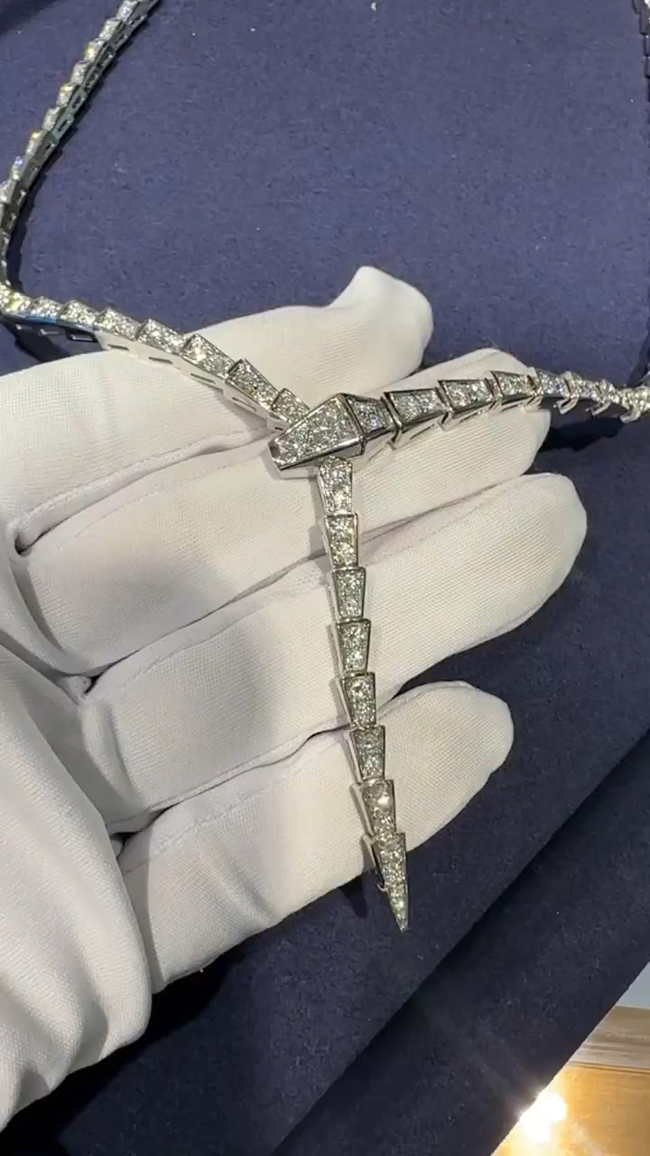 宝格丽 满钻灵蛇项链#项链#奢侈品#同城