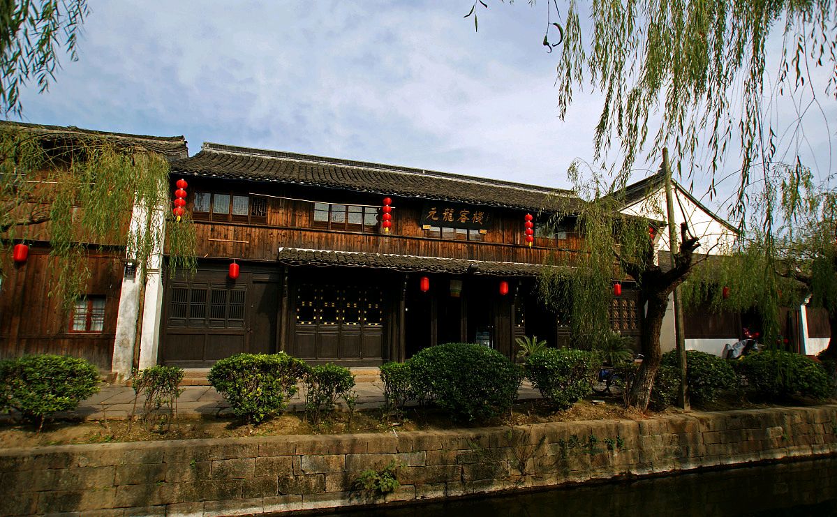 海宁盐官古镇:感受古老文化与水乡风情