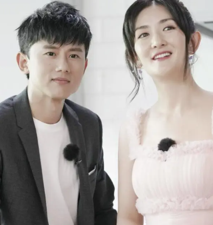 网友扒出谢娜和前男友刘烨,和现在的老公张杰,直言太幸福了!