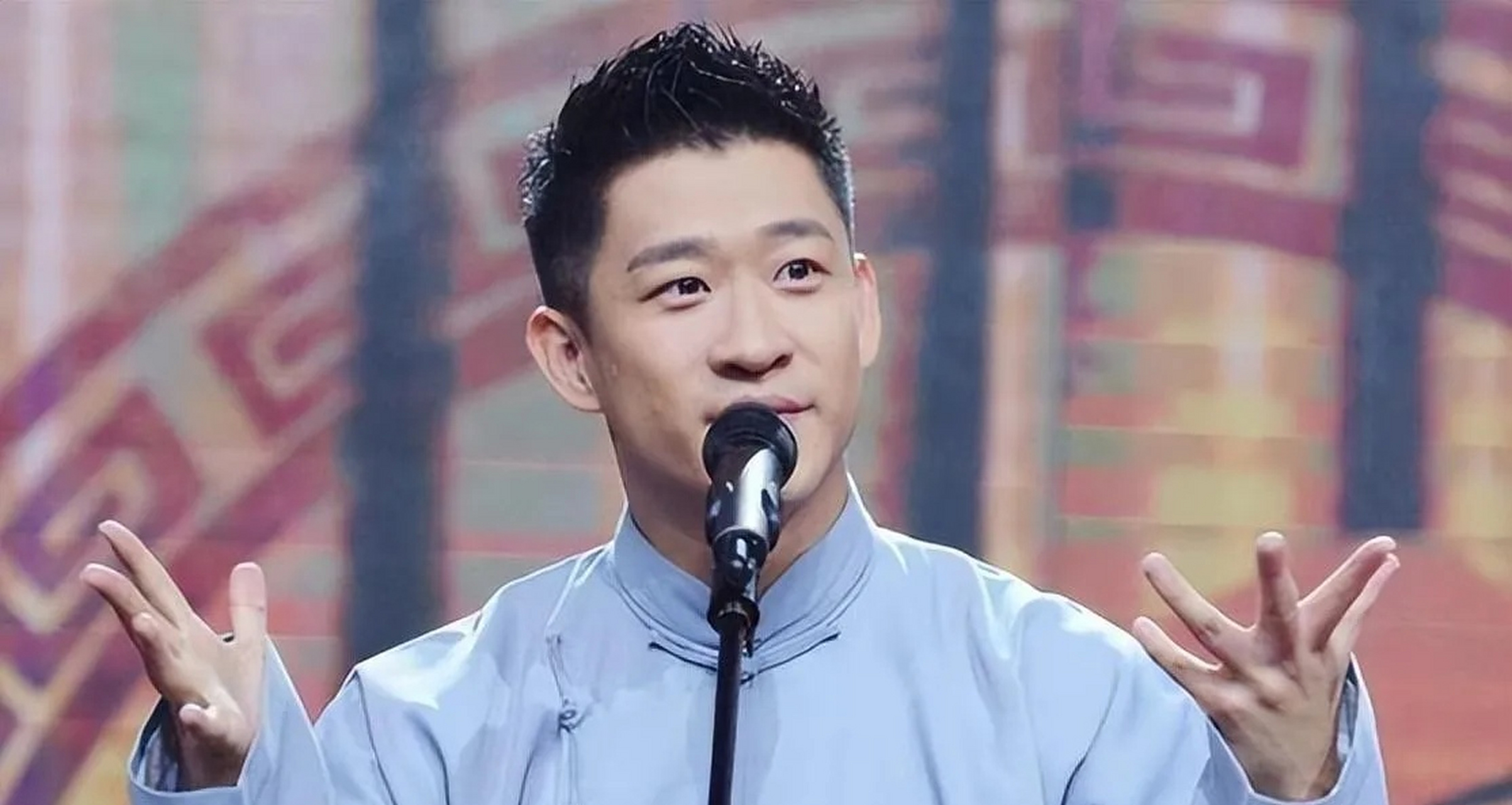 曹云金出走德云社其实并不是我们想象的那样 曹云金出走原因有二,一个