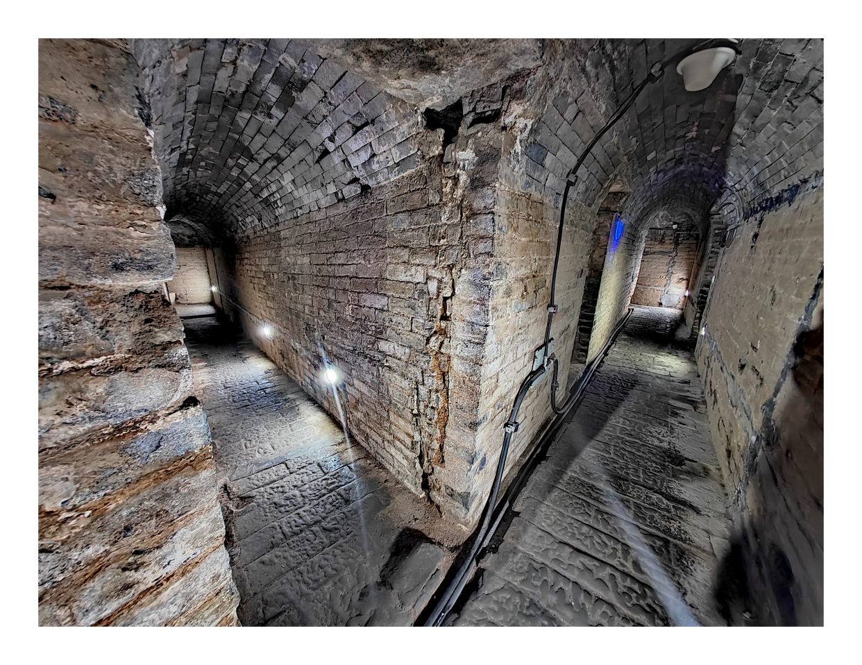 「走走拍拍·京城」钻张坊宋辽古战道