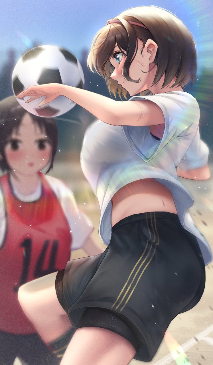 足球也可以这么帅气吗? #acgn雨梦#  画师:天音そら