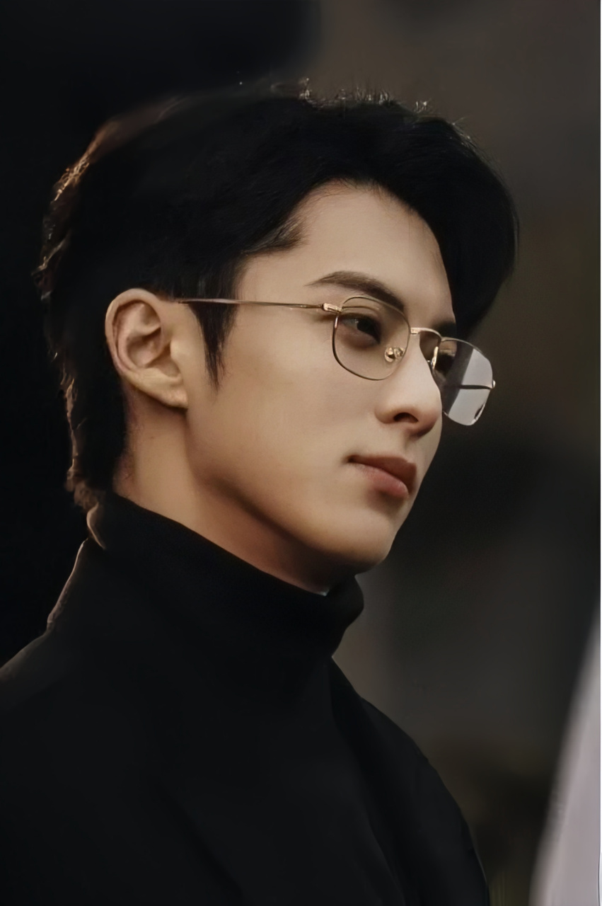 内娱年轻男演员十大美男,不看演技,纯看颜值,排名不分先后.  1.