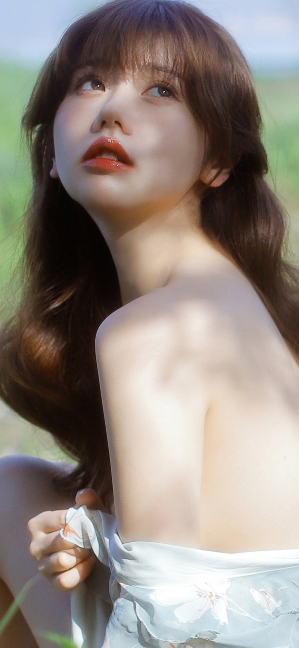 美少女林木婷子户外性感写真(2)