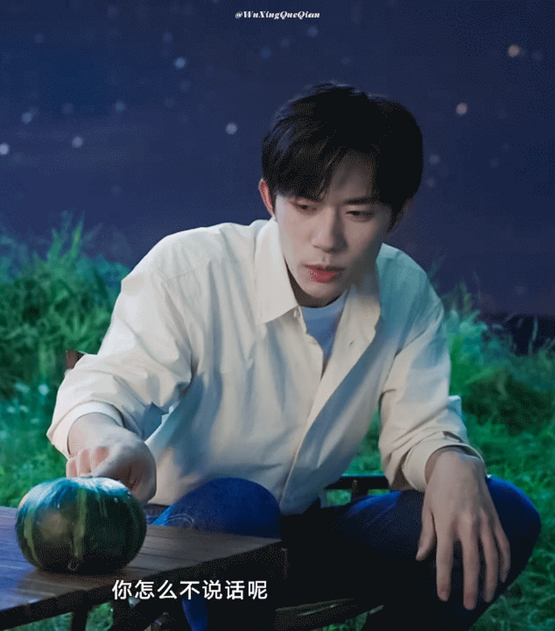 易烊千玺代言特仑苏最新广告大片,氛围感好强,看着也舒服,现在的广告