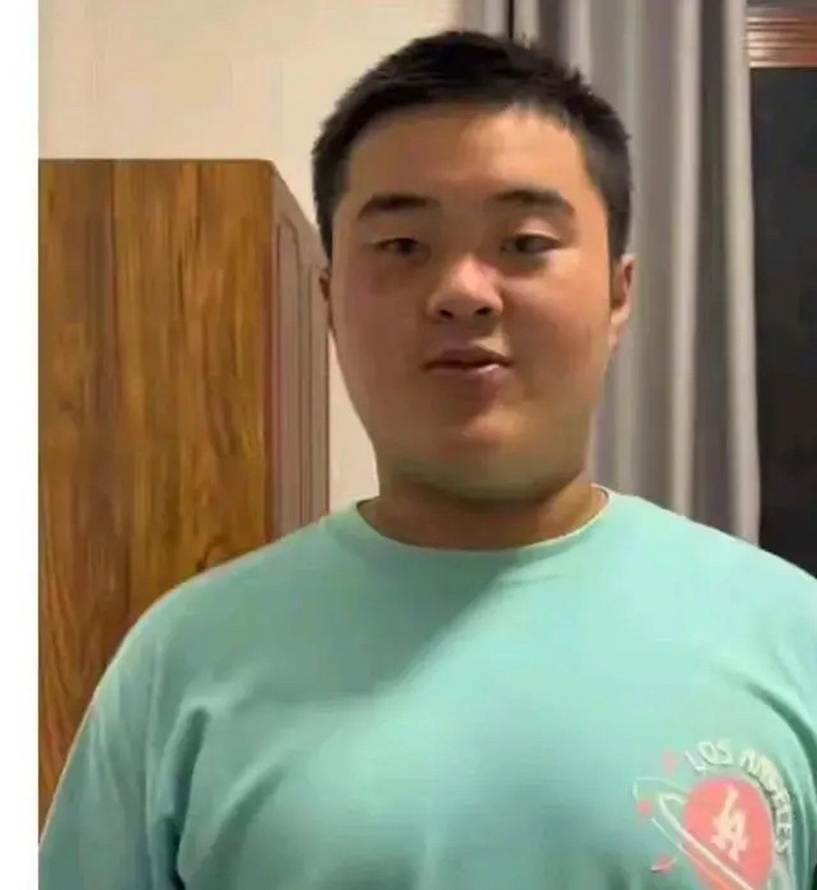 "烈火骑士"龙麻子走红网络后,曾经有人认为,重庆消防应该特招龙麻子