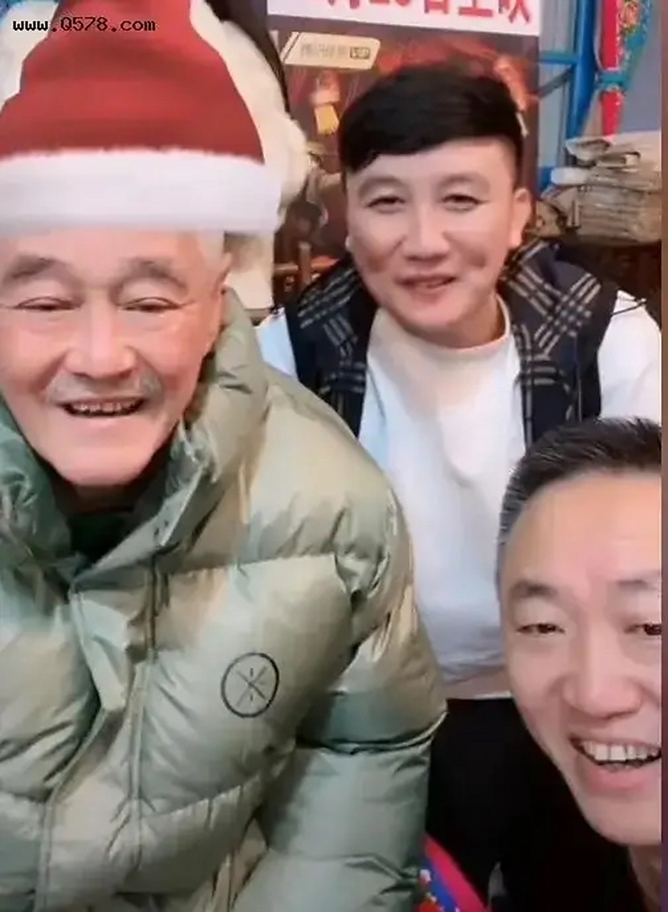 我国知名喜剧表演艺术家,国家一级演员,小品演员,东北二人转教授…赵