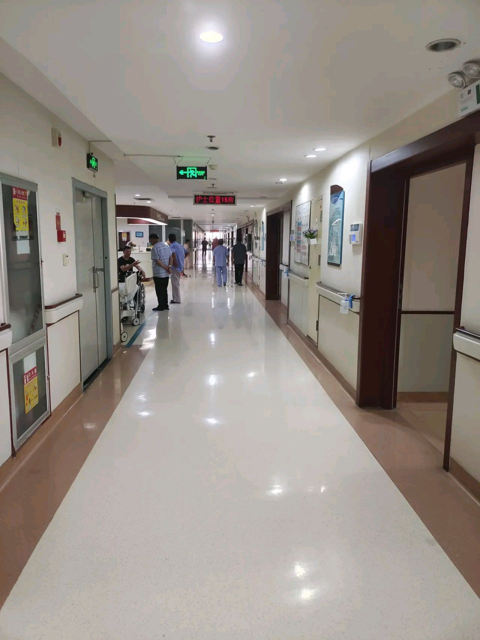 正是应了那句话:越伺候人越不被待见.