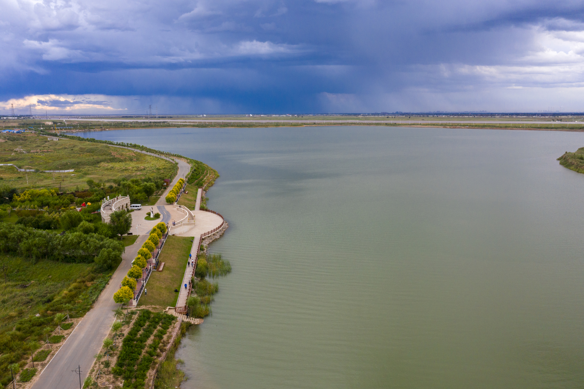 蓝鲸的视野:透视黄河龙城,小白河湿地