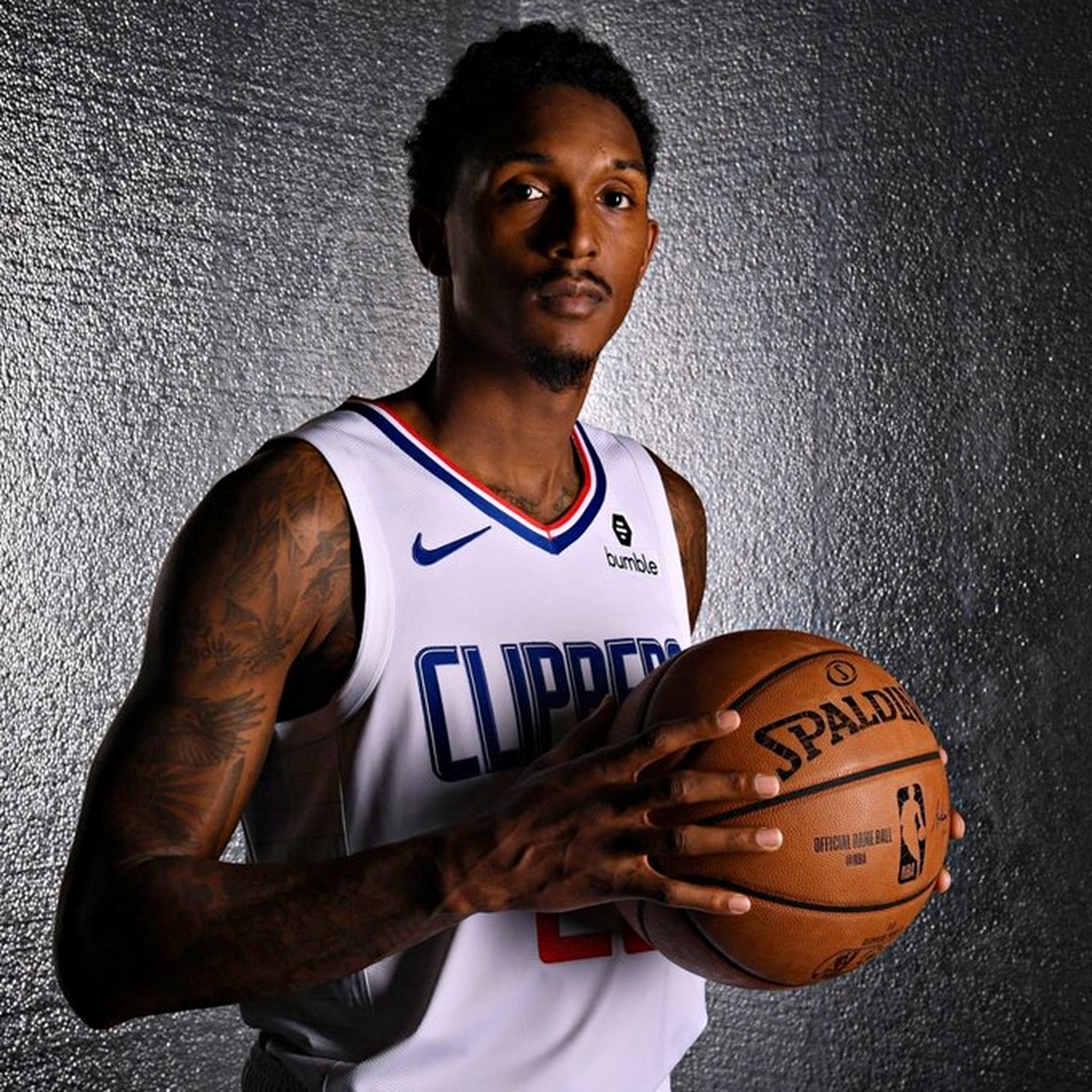 36岁的路易斯-威廉姆斯宣布退役.