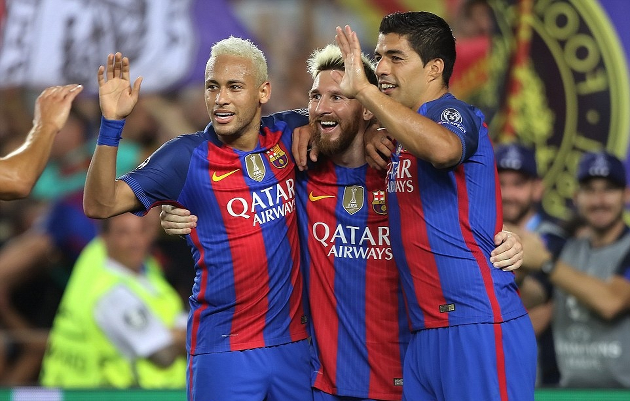 15-16赛季的皇马欧冠阵容,14-15赛季的巴萨欧冠阵容,来一场五人制足球