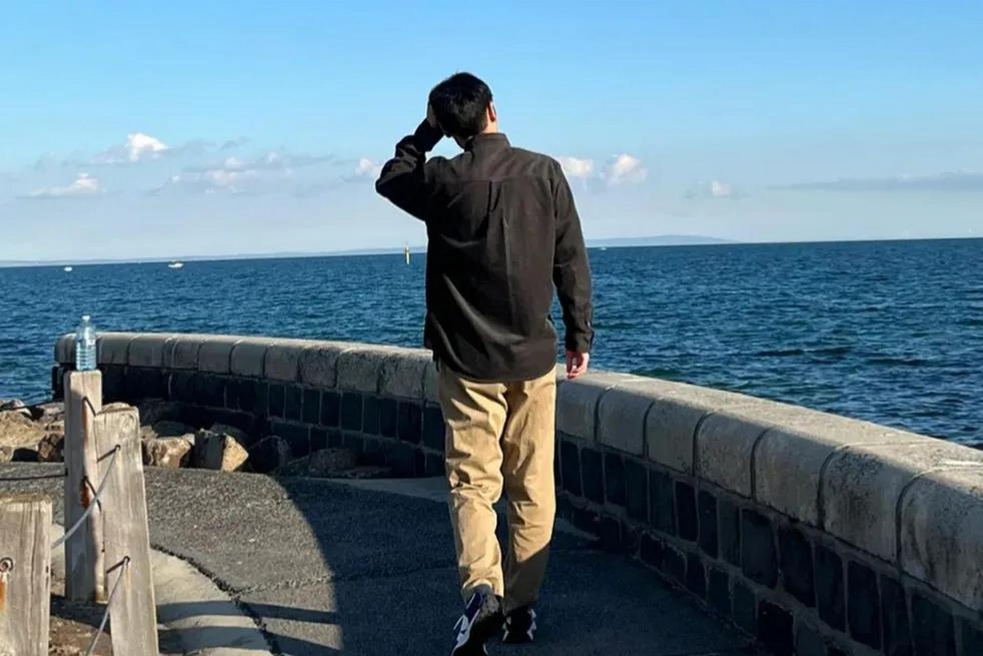 堂姐家里的两个儿子都结婚了,堂姐花光了自己家所有的积蓄给儿子买车